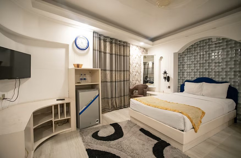 Executive Deluxe Twin